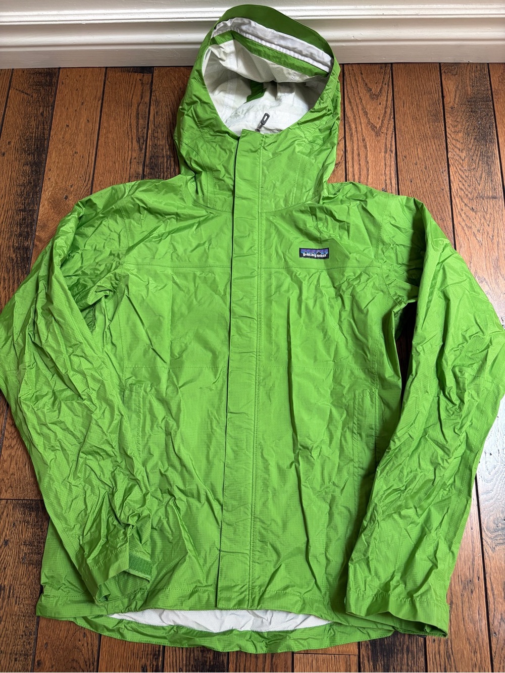 Patagonia Hooded Rain Shell in Bright Green